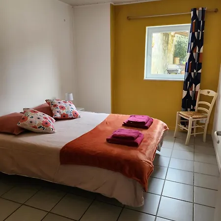 Des Pins Hébergement de vacances *